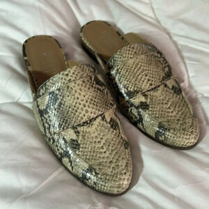 Franco Sarto snakeskin mules flat shoes size 8 tan, and black slip on shoes